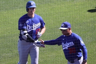 ドジャースが３連覇へ大勝発進　大谷翔平１安打、山本由伸２回途中２失点…主力打者いきなり躍動