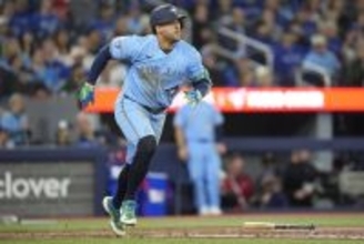 ブルージェイズが連敗ストップ　ドジャースに逆転勝ち　岡本和真は無安打　投手・大谷翔平との初対決も実現