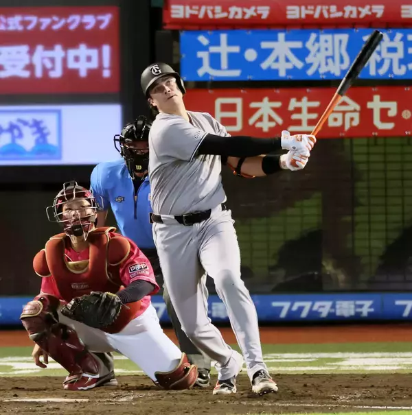 【巨人】ボビー・ダルベックが２試合連続の１１号ソロ　７点差に