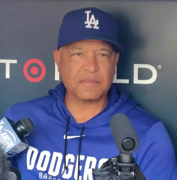 大谷翔平に関する質問が集中　ロバーツ監督が試合前に言及　左膝の炎症が投球に影響の可能性も「長く続くものではない」一問一答