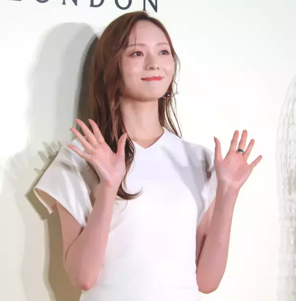 梅澤美波　乃木坂４６卒業後の活動を語る「毎日がチャレンジ」　敬愛する先輩・白石麻衣について語る　５月にグループ卒業