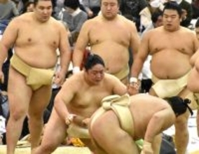 巡業初同行の十両・藤青雲、申し合い稽古では元大関の霧島に連勝「番付が上なので、とても自信になる」