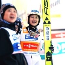 【ジャンプＷ杯】丸山希は３位　今季９度目の表彰台　高梨沙羅は５位…女子個人第１１戦