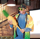 「【日本ハム】水谷瞬のパイナップルバットは衝撃の「２９万８０００円！？」贈られたバットを受注販売へ」の画像1