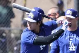 大谷翔平がドジャースでの練習打ち上げ、侍ジャパン合流へ…ロバーツ監督明かす「今日が出発前最後の日」