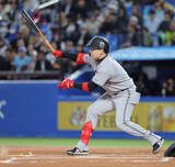 「【巨人】初回に一挙４点先制！泉口友汰、ダルベック連打→大城卓三押し出し　クリーンアップのつなぎでビッグイニング」の画像1