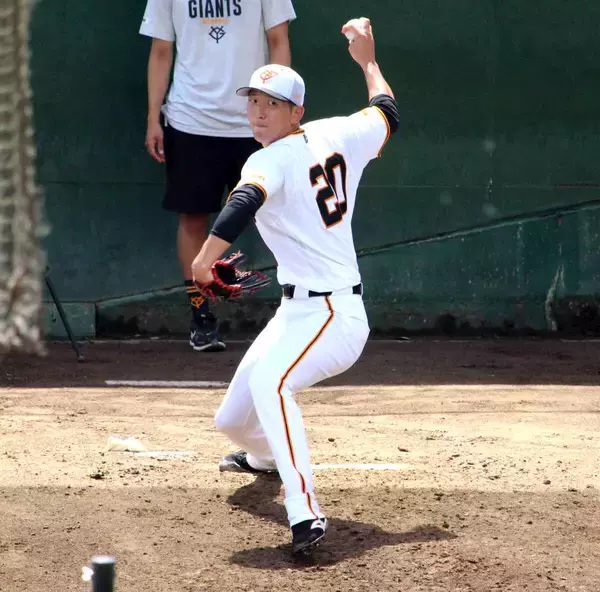 【巨人】戸郷翔征が故障後初のユニホームでブルペン入り　１４０キロ台後半をマーク「楽しかったです」