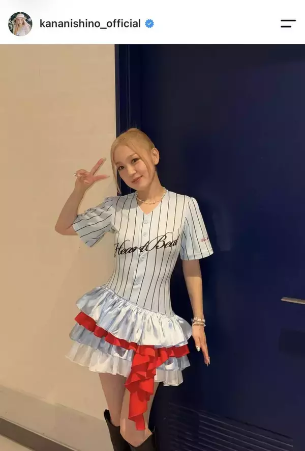 大人気歌姫のくびれ際立つキュートな衣装姿に「何この衣装！」「神すぎ」「どタイプすぎる」...ママになった西野カナ