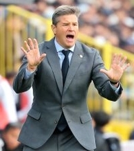 Ｊ１最優秀監督賞は柏・リカルドロドリゲス監督　５位に横浜ＦＭ指揮官、東京Ｖ城福氏…選手、監督による投票