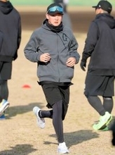 【巨人】ドラフト１位・竹丸和幸、合同自主トレ初日からブルペン入り…女房役は岸田行倫