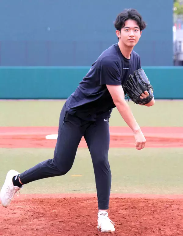 米球界挑戦の１９５センチ、１５０キロ右腕・宮内渉吾「メジャーリーグで活躍できる選手に」進路は大学かマイナーか…「ベストな選択を」