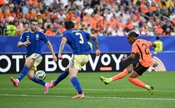 【Ｗ杯】スウェーデン守備崩壊、オランダに５失点…第１戦５発大勝から一転、脆さ露呈　勝ち点３のまま日本戦へ