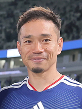 ＤＦ長友佑都が現役続行を決断　今季もＦＣ東京でプレー、前人未到５大会連続Ｗ杯出場の鉄人が引退も選択肢に熟考の末に