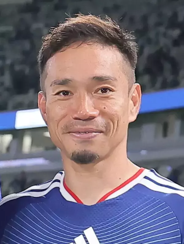 ＤＦ長友佑都が現役続行を決断　今季もＦＣ東京でプレー、前人未到５大会連続Ｗ杯出場の鉄人が引退も選択肢に熟考の末に