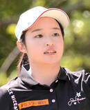 「【女子ゴルフ】台湾の呉佳晏がハーフ２９で１８位から２位に急浮上　首位は初Ｖ狙う２０歳の福田萌維」の画像1