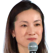 「え？」「懐かしい～！」荒川静香さんの２ショットに騒然「ＴＶで見た」「今は技術審判に…」驚きの人物