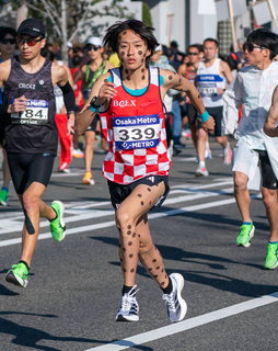 【大阪マラソン】５キロは１４分５０秒で通過　初マラソンで日本記録を狙う吉田響らが先頭集団