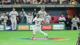 「鈴木誠也の反撃２ランに「かなりのバケモン」ＷＢＣ初本塁打でガッツポーズ「流石すぎる！」「日本最強野手」とネット歓喜」の画像1