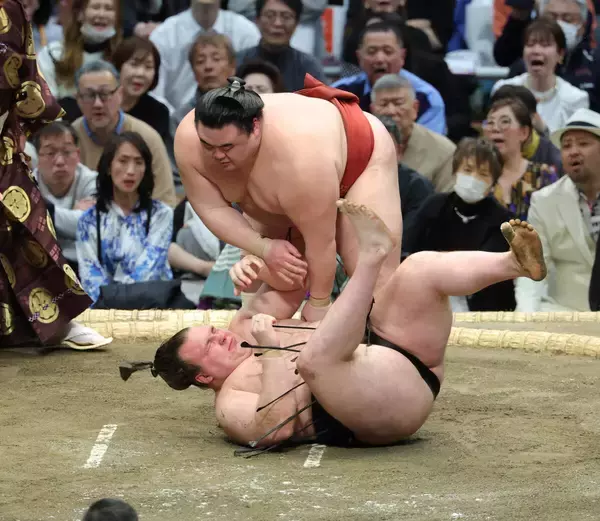 大関・安青錦が自己最悪タイの５敗目　「自分らしくないかなと思った」３連敗も３日ぶりに取材に応じ、真摯な対応を貫く