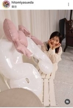 夫は“ピコ太郎”古坂大魔王！「こんなきれいな奥様が」「美人の嫁さん」「羨ましい！」抜群スタイルも話題の安枝瞳