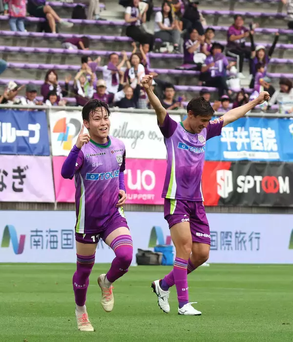 【Ｊ２藤枝】槙野智章監督が特別大会白星締めに手応え「はね返す精神力がついた」　１３戦ぶりゴールＭＦ岡沢昂星「Ｊ１に昇格しましょう！」