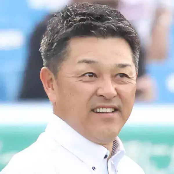 「エグすぎでしょ」「レジェンドしかいない」谷繁元信・豪華メンバーとの焼肉ショットに反響「名球会かと」