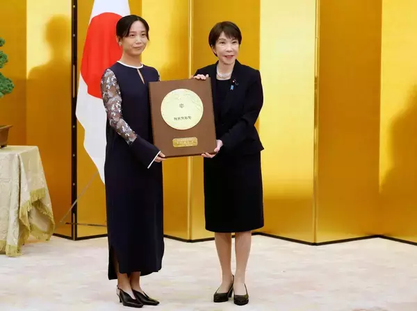 高木美帆さん、国民栄誉賞記念品は「包丁」１０本セット　第１号の王貞治さんは「鷲の剥製」、長嶋茂雄さん＆松井秀喜さんは「金色のバット」