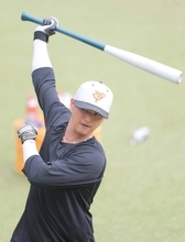 【巨人】吉川尚輝が２軍の試合前練習に参加　左太もも裏の肉離れから２日の３軍戦で実戦復帰
