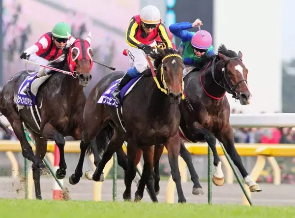 “全盛期は過ぎた”と言われた名牝が雪辱…前年１位入線もまさかの降着→６連敗後の劇的勝利　ジャパンＣ名勝負