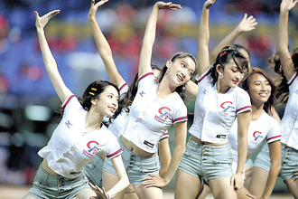 台湾チア、ＷＢＣに「選抜１２人が駆けつける」五十嵐亮太氏のひとことに「ＤａｙＤａｙ．」出演者が色めき立つ…２０２３年ＷＢＣでも話題