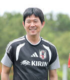 「【Ｗ杯】日本代表２６人の背番号発表！　堂安律が１０番、久保建英は８番　欠場三笘の「７」は田中碧が継承…最年少の後藤啓介は「９」【背番号一覧】」の画像1
