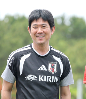 【Ｗ杯】日本代表２６人の背番号発表！堂安律が１０番、久保建英は８番　欠場三笘の「７」は田中碧が継承…最年少の後藤啓介は「９」【背番号一覧】
