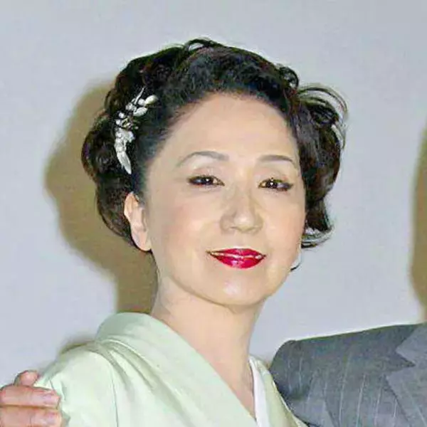８５歳・岩下志麻の最新姿にビックリ！２ショット公開…亡くなった夫・篠田正浩さんとの歩みをつづった本を発売