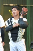 【巨人】郡拓也が「右手手背部の骨折」で離脱　２軍練習試合で死球受け交代