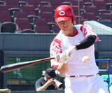 「【広島】佐々木泰が同点打　４戦連続安打に「よう打ったのお」　地元の人気アニメに登場する「唐あげ太くん」も広島弁ボイスで祝福」の画像1