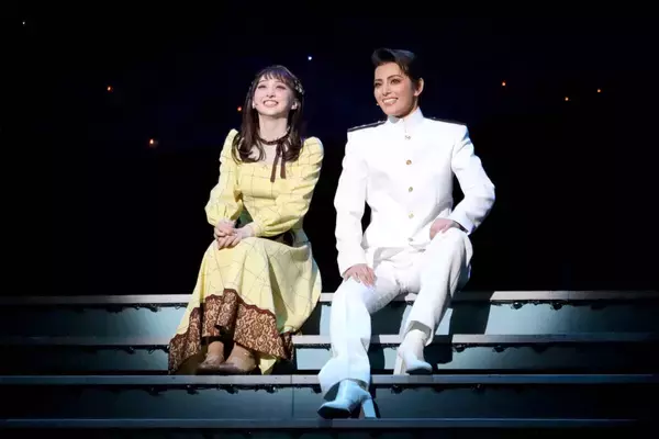 音彩唯＆朝美絢　雪組新時代幕開け…コミック原作「波うららかに、めおと日和」３０日まで上演中