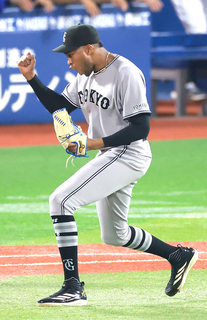 【巨人】ライデル・マルティネスが離脱の大勢へ伝えたメッセージ…１２球団トップ２７セーブ