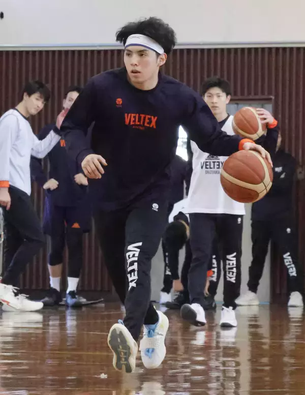 【Ｂ２ベルテックス静岡】２１日からの青森ワッツとの２連戦でＰＧ鍋田隆征が弟の憲伸と対決へ「点を取らせない」