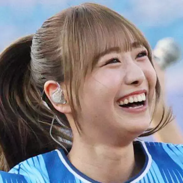 ＝ＬＯＶＥ・瀧脇笙古、前髪流し×ゆるスウェットでプラべ感満載！「可愛いしょこちゃんを見れて幸せ」