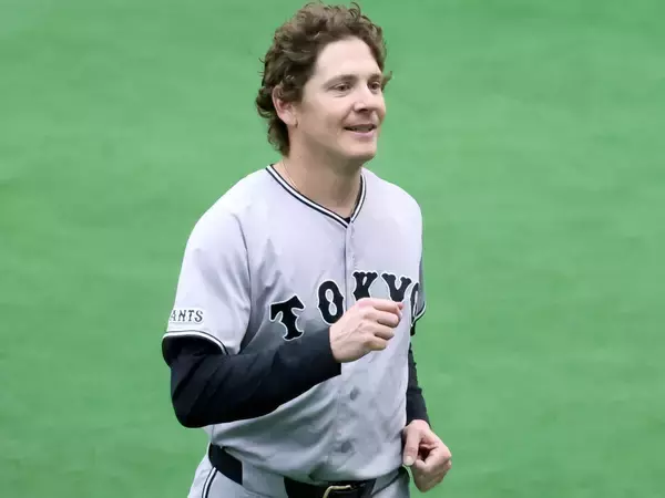 【巨人】ハワードが離脱後初のブルペンで捕手座らせて投球　ウィットリーが見守る中「早く１軍に戻りたい。そうすれば長く一緒にいられる」