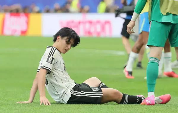 【Ｗ杯】エース上田綺世「勝たせられないフォワードだった」ブラジルに１―２惜敗「一矢報いたいと思って後半はずっと…」