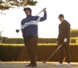 【巨人】阿部監督が中大野球部ＯＢＯＧゴルフに出席　ヤクルト６位の石井巧と同組でラウンド