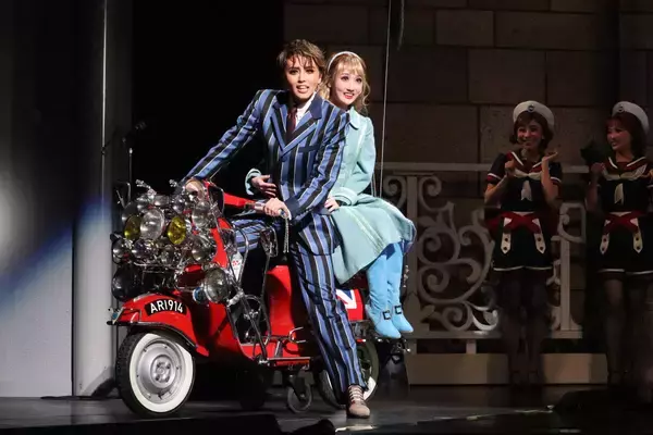 宝塚星組新トップコンビ・暁千星＆詩ちづるが大劇場お披露目公演　暁「お正月からお披露目公演は幸せ」