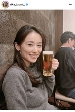 ６月に結婚の泉里香、自然体の姿もステキ「めっちゃ綺麗」「かわいすぎ！」…夫はサッカー日本代表・谷口彰悟