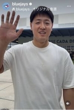 岡本和真「カズです。よろしくお願いします」キャンプ地からメッセージ動画を球団が公開　同僚バーショも歓迎