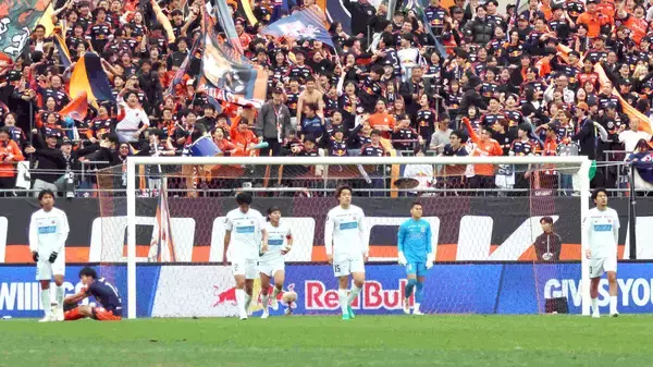 【Ｊ２札幌】試合終了間際に痛恨被弾　開幕連敗も福森晃斗らの攻撃に光明　川井健太監督「結果を引っ繰り返す準備続けたい」