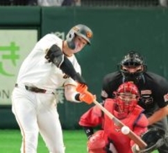 【番記者Ｇ戦記】巨人、９連戦初戦に大敗も両外国人は全力プレー　キャベッジ弾＆ダルベック長打　超満員のファン沸かせる