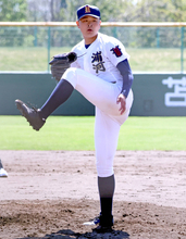 【高校野球】浦河のエース福岡巧太郎が２度の救援登板で火消し　今春導入のＤＨ制解除→ピンチのマウンドで２回１／３を無失点　対策プラン通りの快勝
