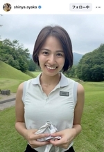 人気ＴｉｋＴｏｋｅｒが美脚あらわのゴルフウェア姿「めちゃめちゃ！！かわいい」新谷あやかが公開
