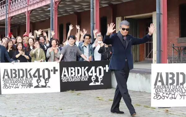 舘ひろし「あぶない刑事」４０周年記念日に新作タイトル提案されるも「ダサいね、それ」とツッコミ